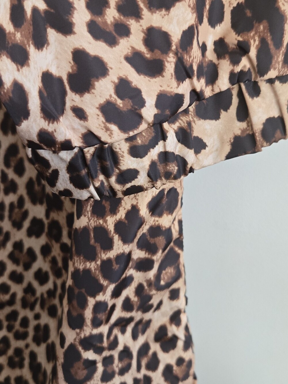 Torrid Hooded Lightweight Leopard Anorak Raincoat Size 2X - Picture 12 of 14